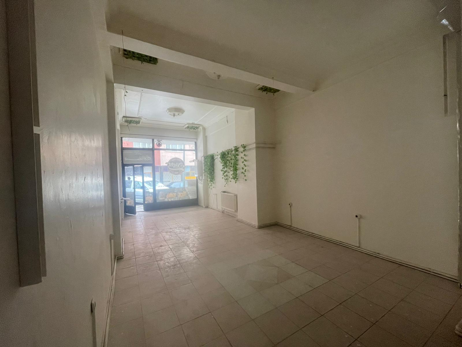 LALAPAŞA'DA SATILIK DÜKKAN